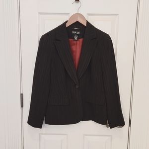 Style & Co red and black pin stripped sports jacket size 8P